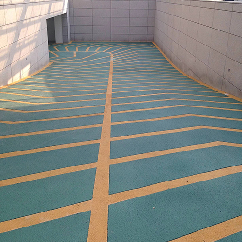 止滑坡道